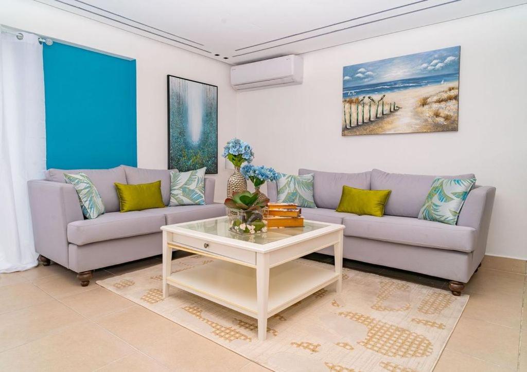 Oasis Colonial - Housity