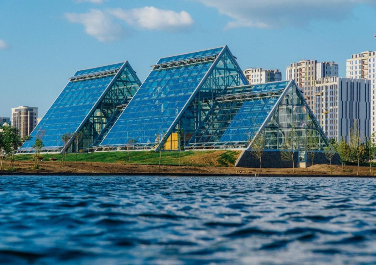Оазис-апартаменты у Ботанического сада и EXPO - Housity