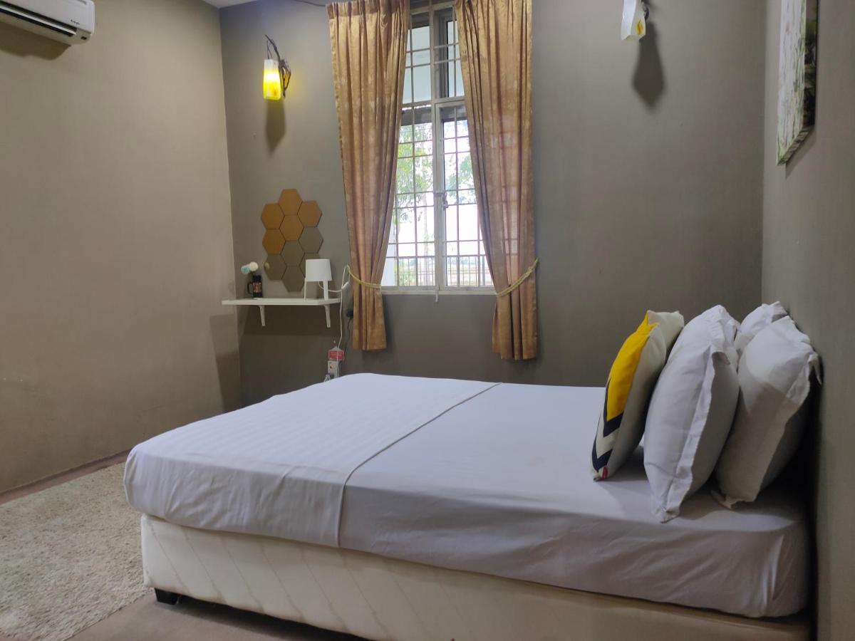Homestay Anjung Malinja Private Pool Kedah - Housity