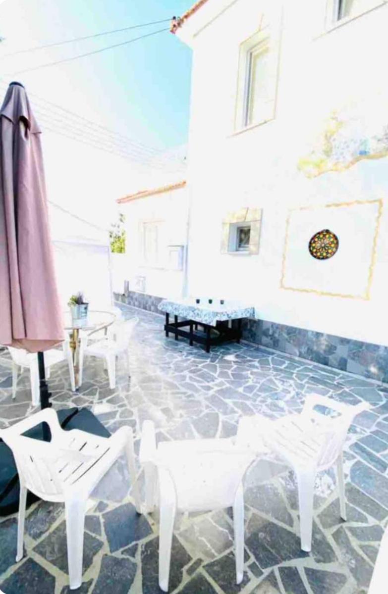 Exclusive Villa Larnaca - 8 plus sleeps - 2 min from BEACH - Big Private Pool - Housity