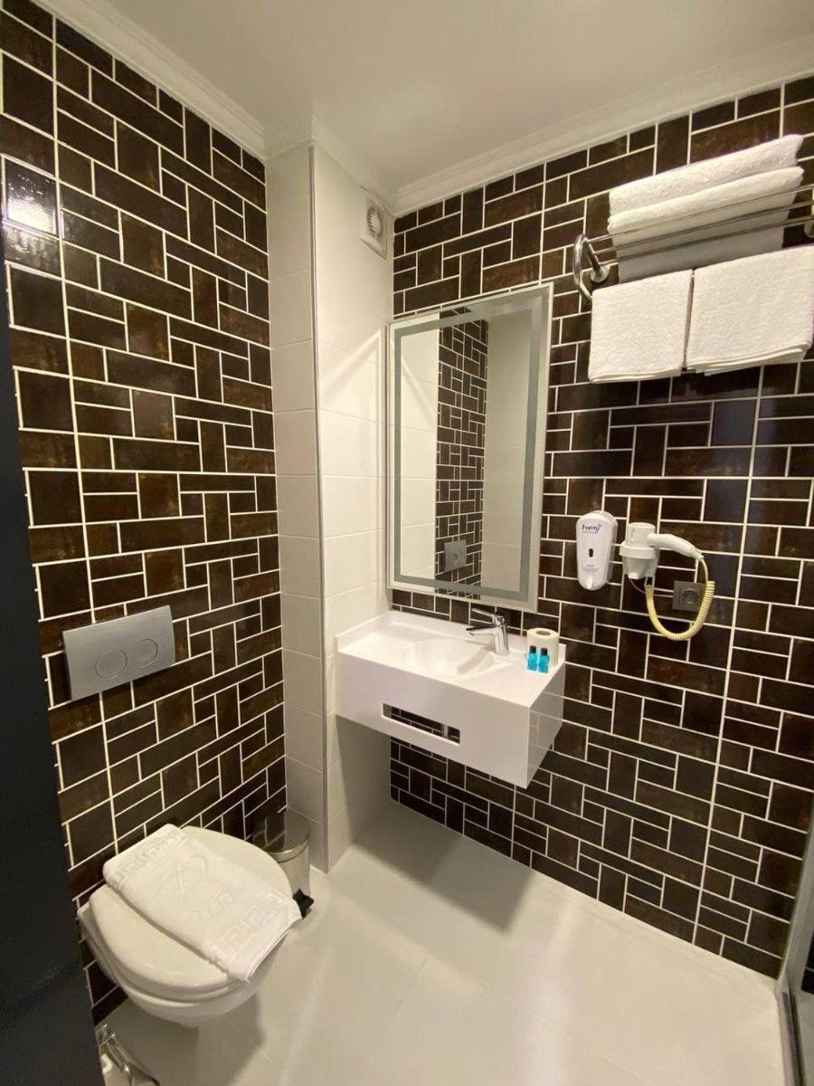Pandora Hotel - Housity