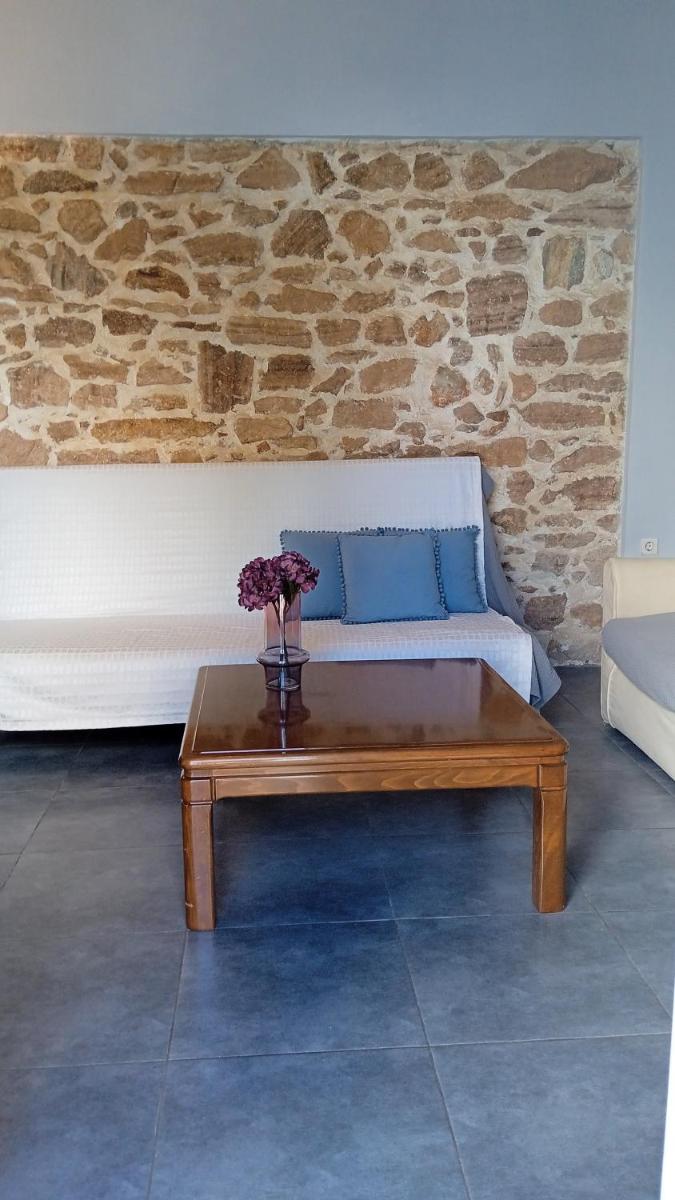 Comfy Apartment Athens Airport - Housity