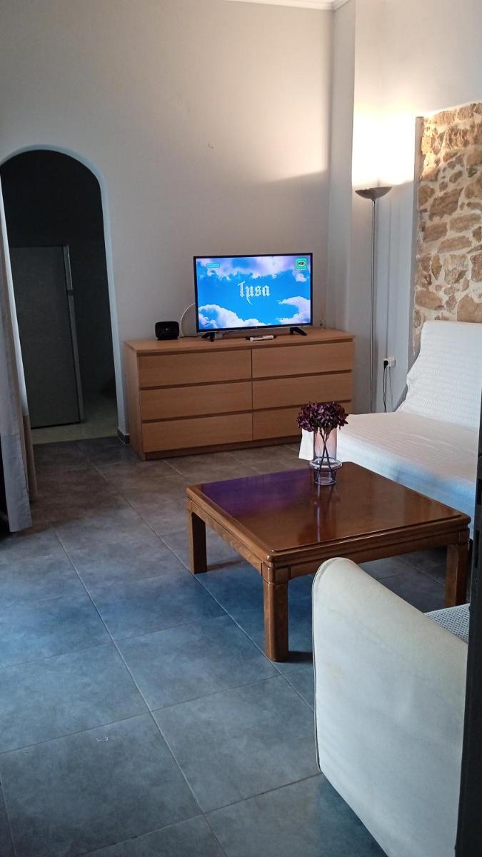 Comfy Apartment Athens Airport - Housity