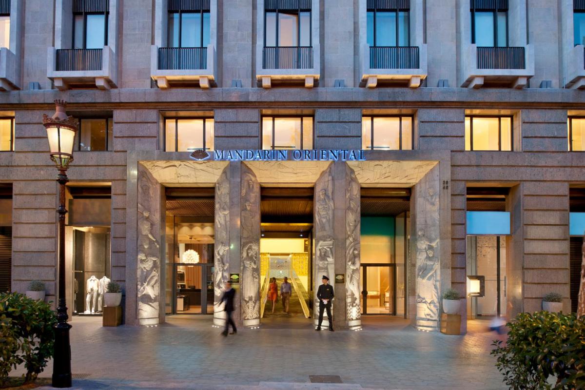 Fachada o entrada de Mandarin Oriental, Barcelona