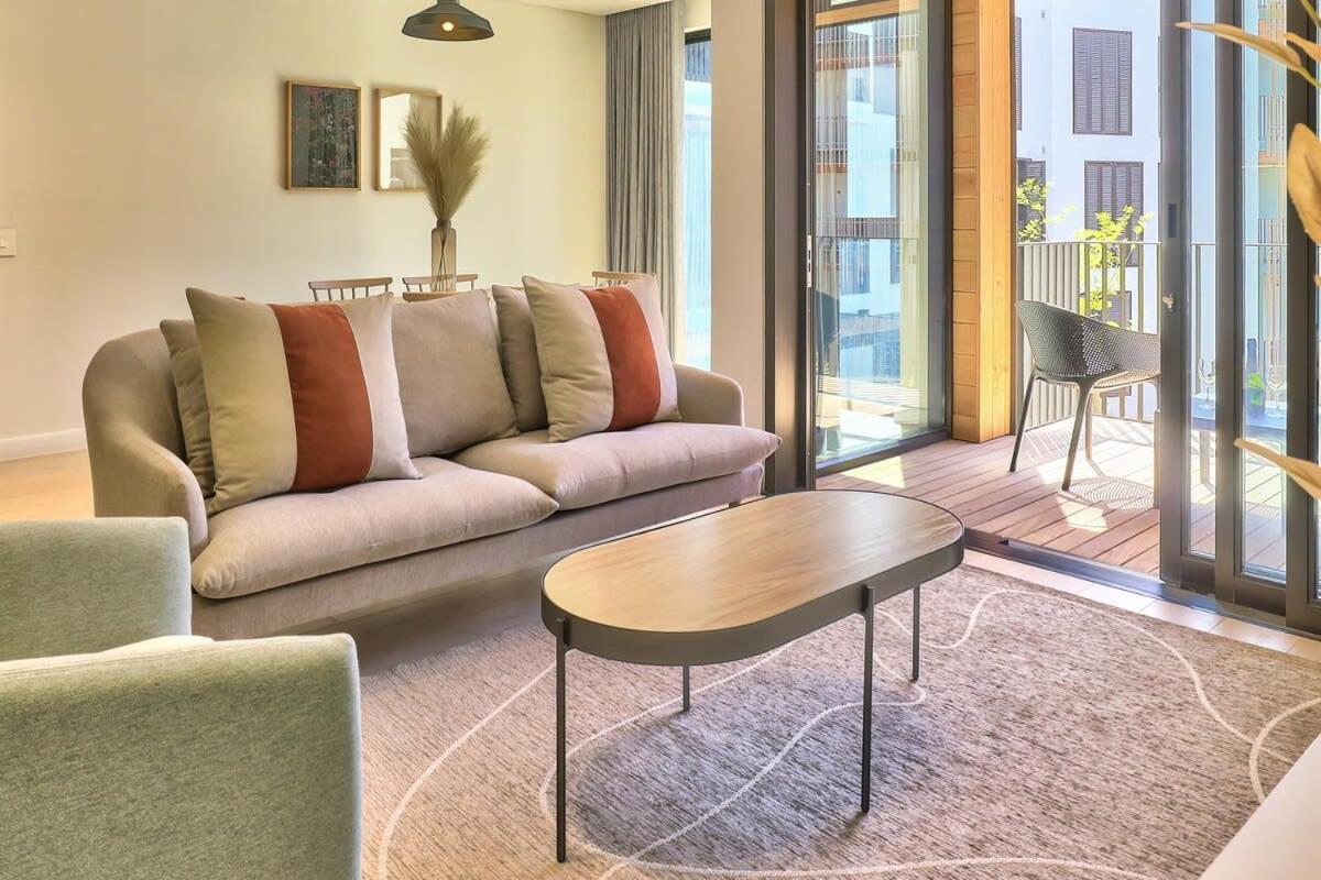 Secure, fast wifi, central, couples dream vacay! - Housity