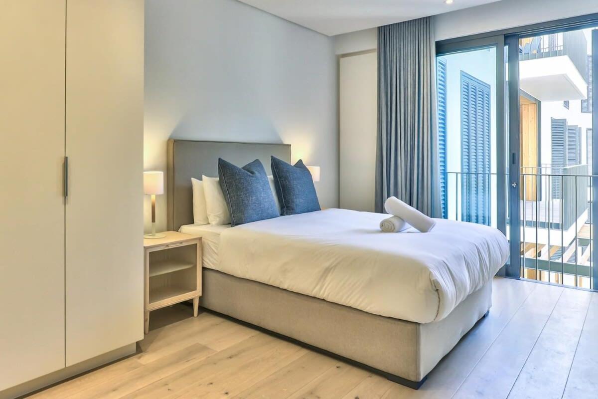 Secure, fast wifi, central, couples dream vacay! - Housity