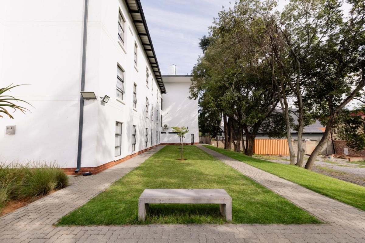 MINT Express Melrose View - Housity