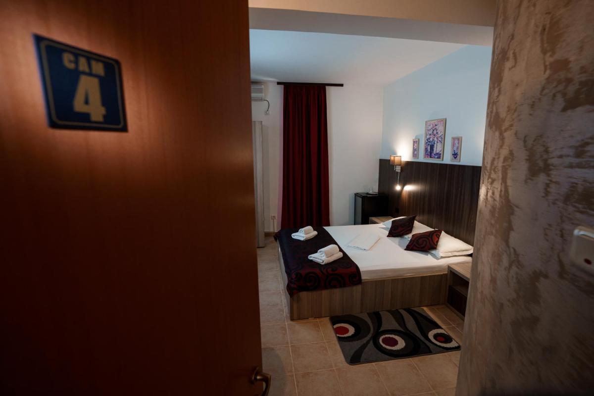 Raluca - Housity