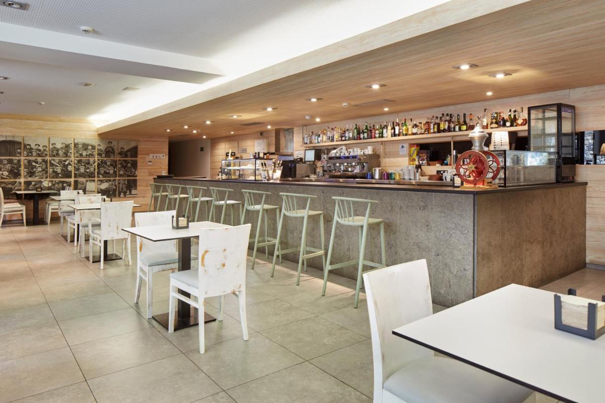Iraipe Santuario de Arantzazu Hotel - Housity