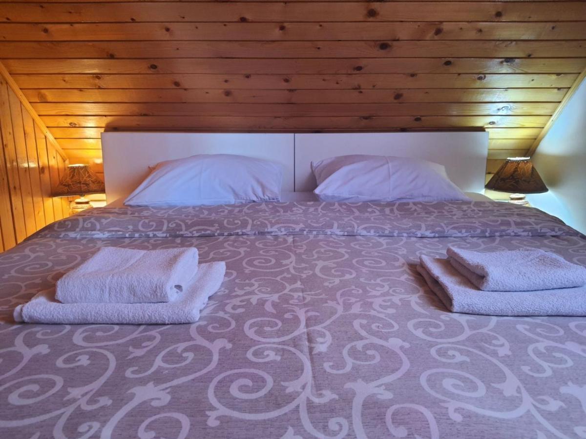 Vasilije Apartment - Housity