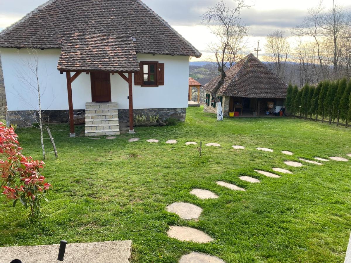 Rudnički Eko Breg - Housity