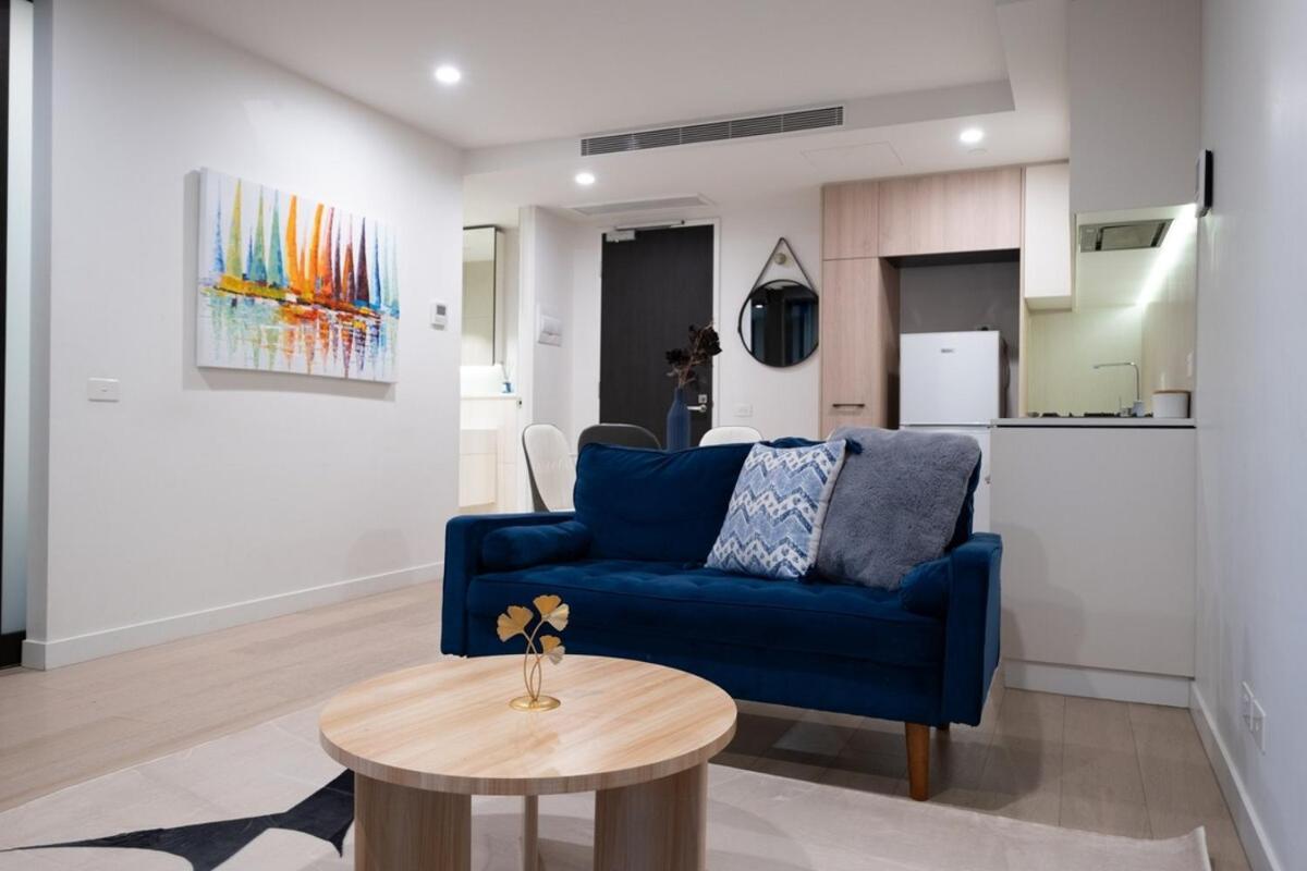 Brightly Place 1br1ba In Southyarra Wifi Balcony - Housity