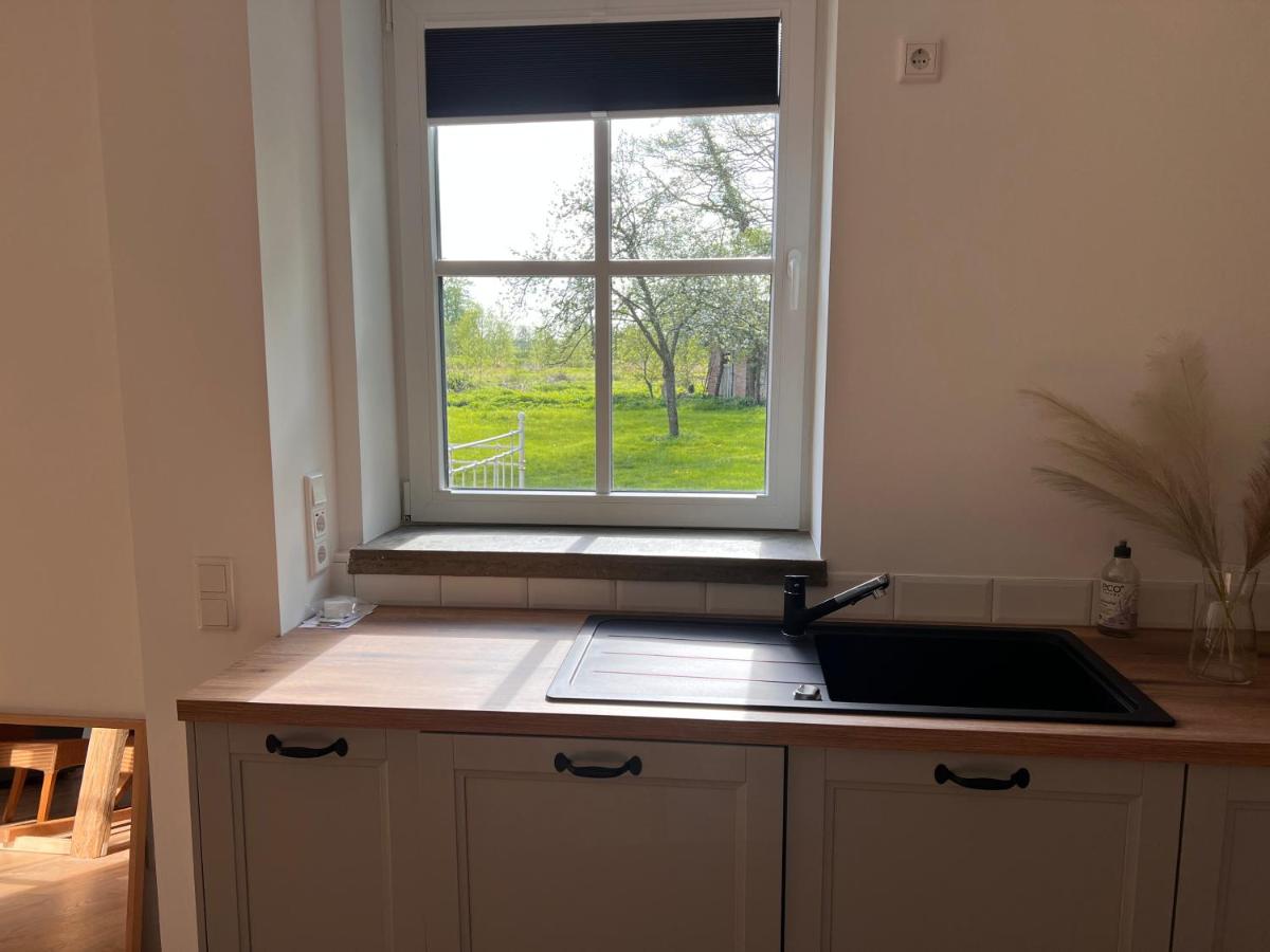 Ferienwohnung mit Garten in Meyenburg - KEINE MONTEURE - Housity