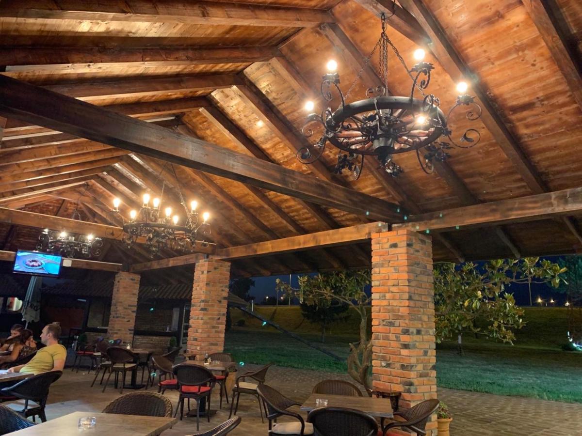 Motel Stari Hrast - Housity
