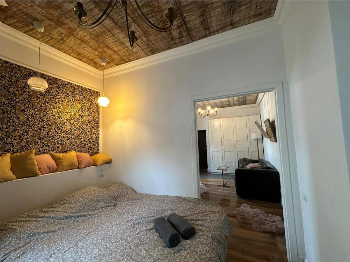 Crystal Apartament - Housity