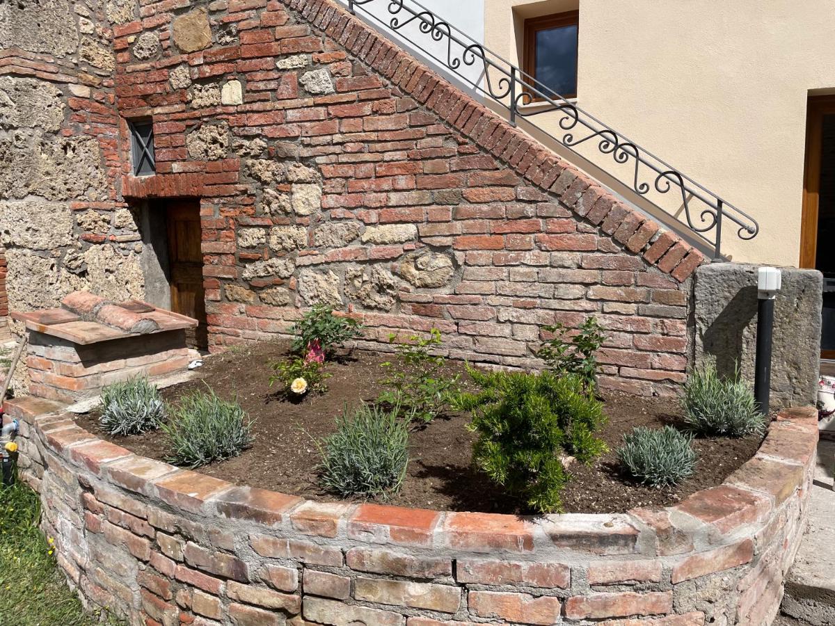 Montevenere 83 - Housity