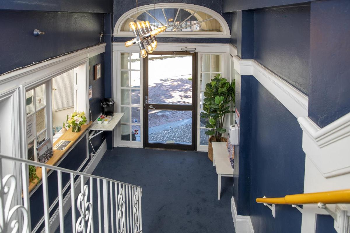 Edwardian Hotel - Housity