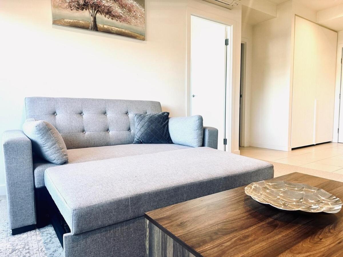 Brand New 2br2ba Caulfield Parkbalcony Poolgym - Housity
