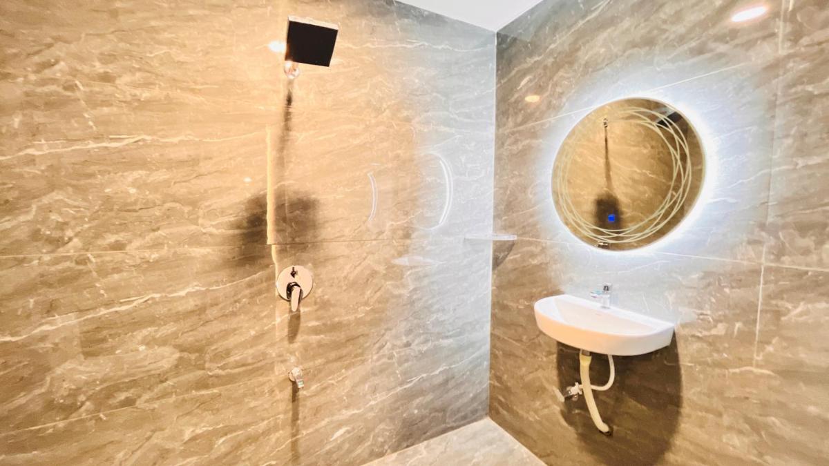 Hotel Kutch Palace - Housity