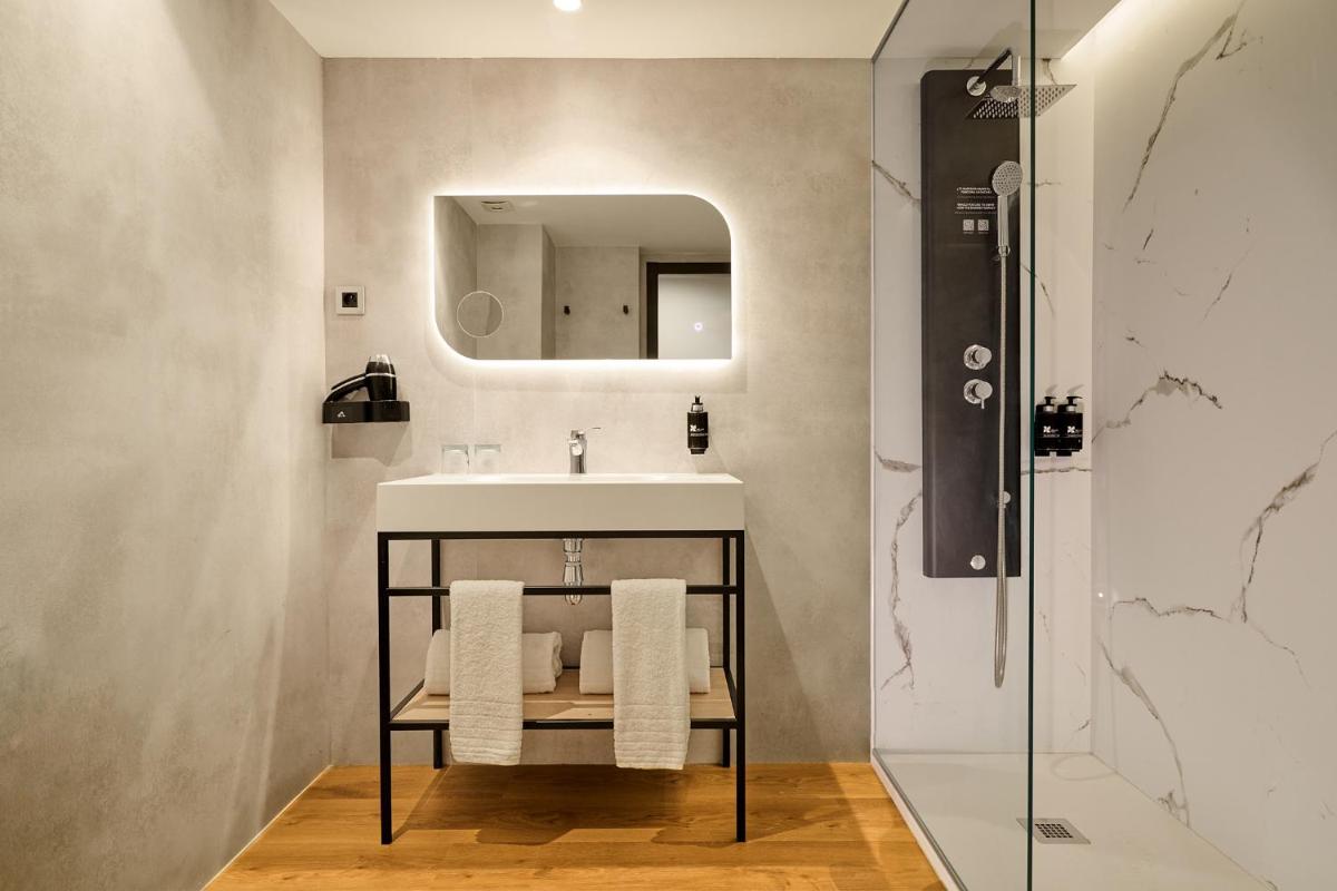 Un baño de Gran Hotel Luna de Granada
