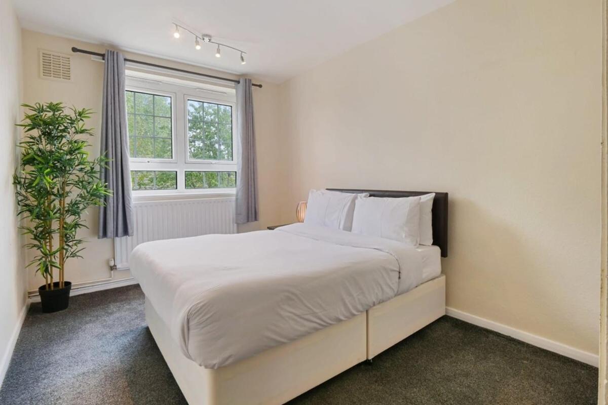 The Serene 2-bedroom Flat W Free Street Parking - Housity
