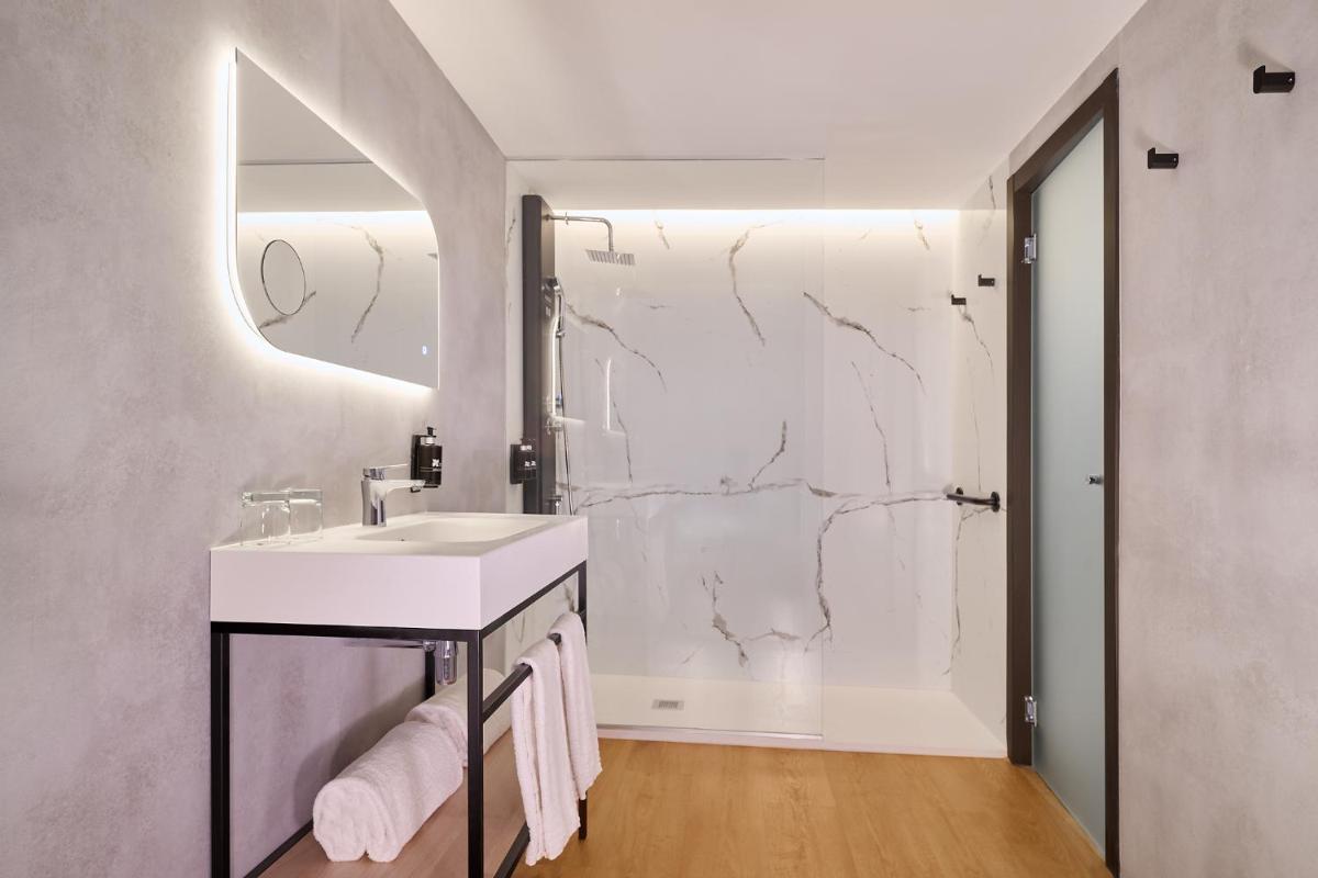 Un baño de Gran Hotel Luna de Granada