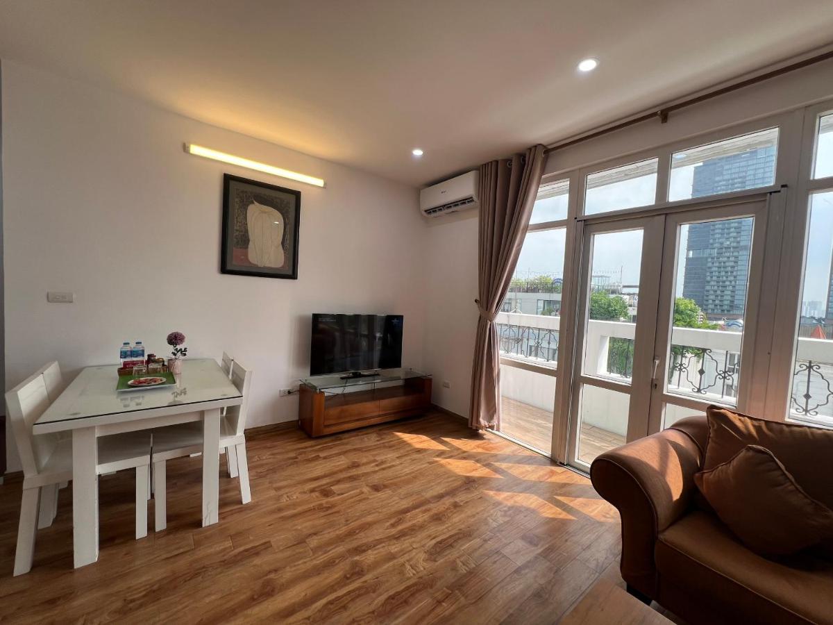 Palm Garden Westlake - Housity