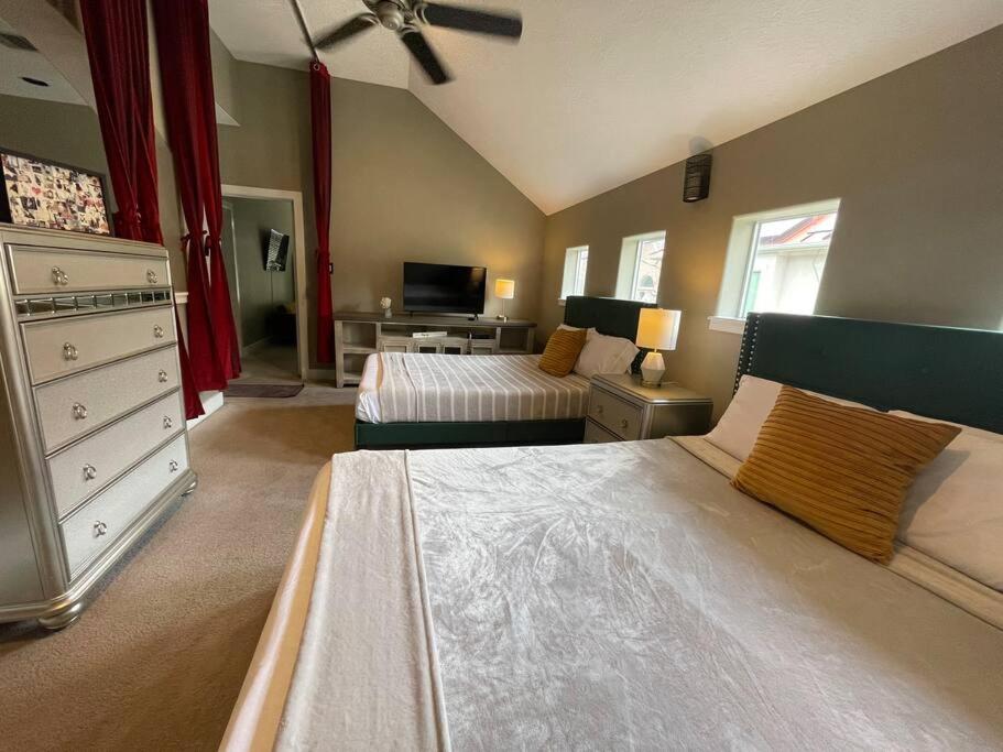 LE REVE near GALLERIA MALL - Housity