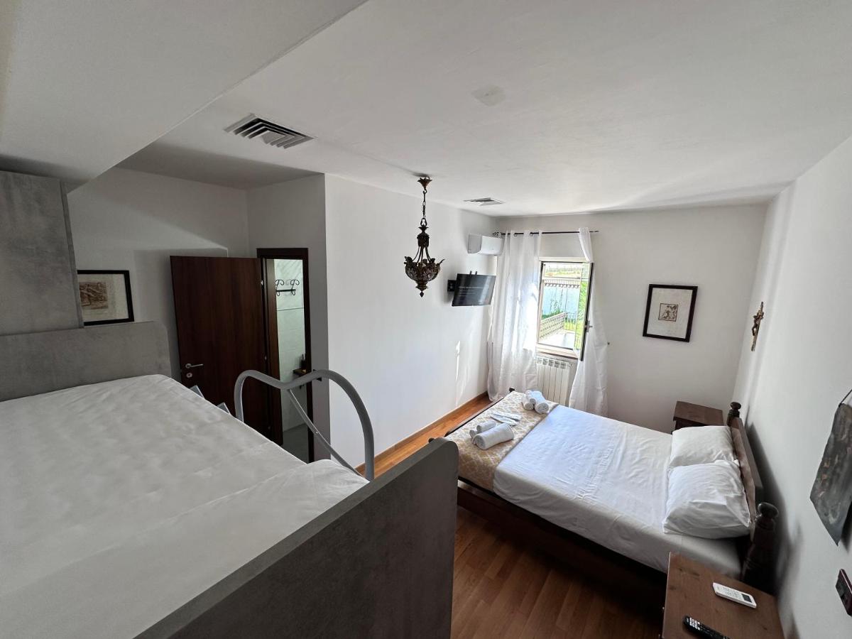 Villa Garden - Housity