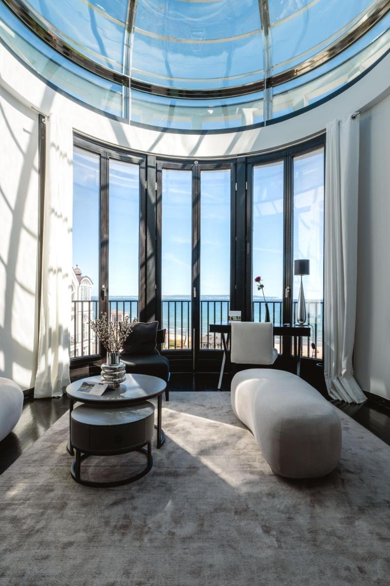 Ein Sitzbereich in der Unterkunft A-ROSA Hotel Ceres am Meer - Adults Only