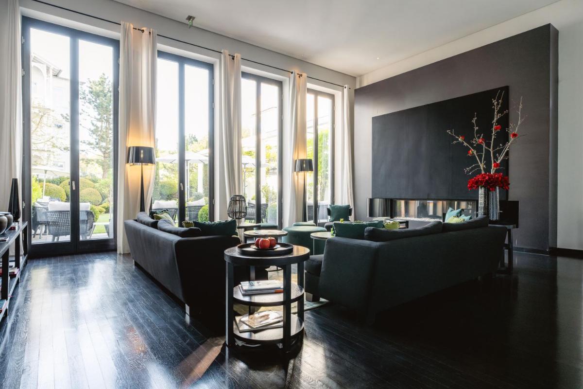 Ein Sitzbereich in der Unterkunft A-ROSA Hotel Ceres am Meer - Adults Only
