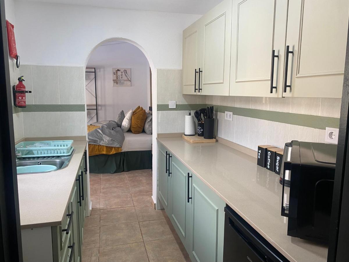 The Courtyard Studio Apartments - Housity