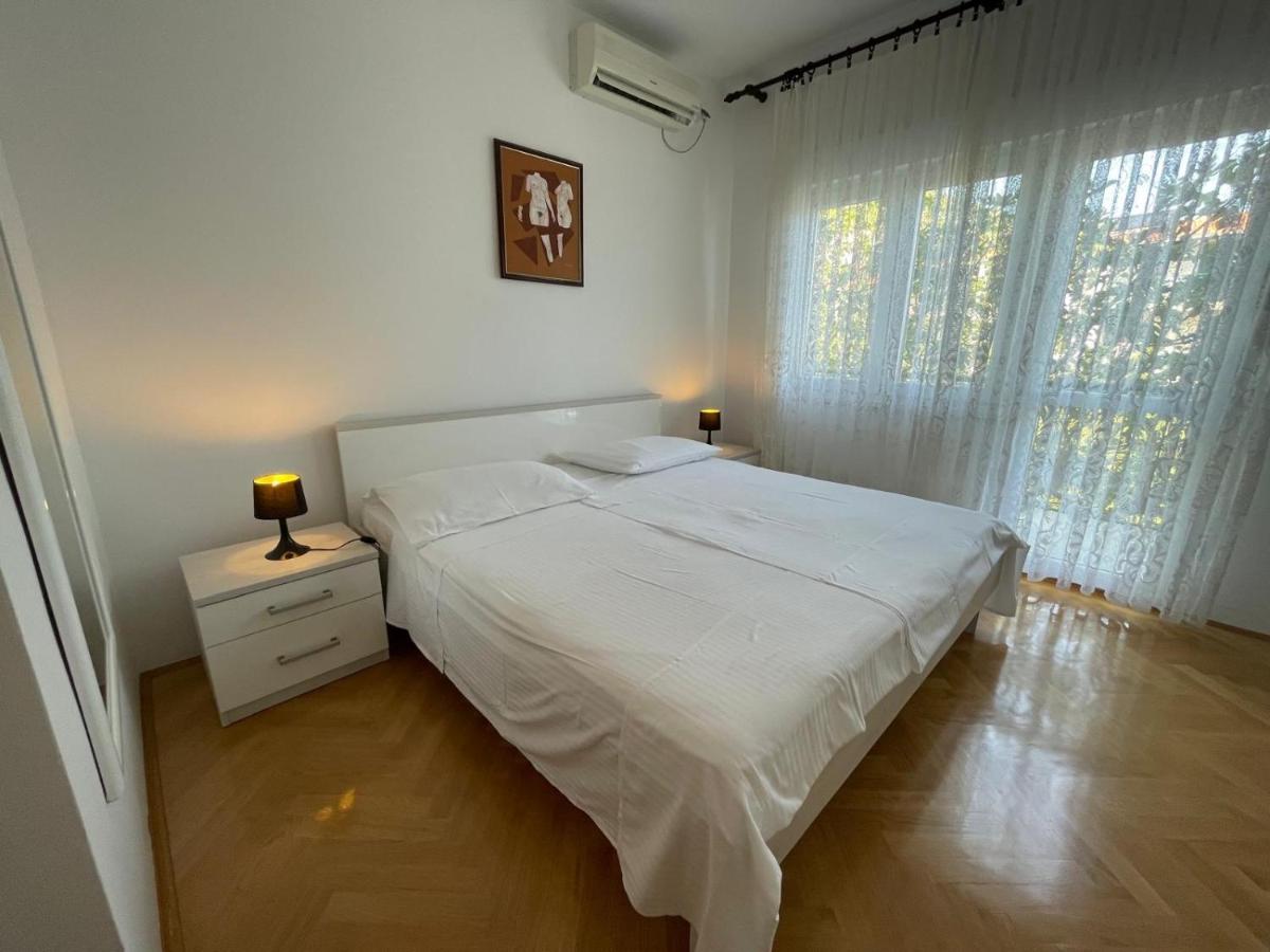 First Row to The Sea - Ideal for Families - Sea at Your Doorstep - House Sisko - Hizvo