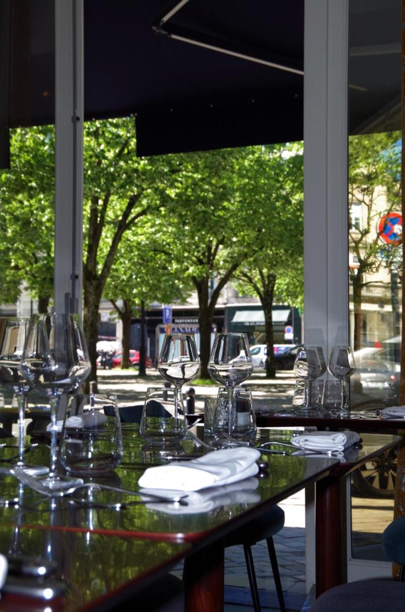 Restaurant ou autre lieu de restauration dans l'établissement Hôtel de Sèze & Spa Bordeaux Centre