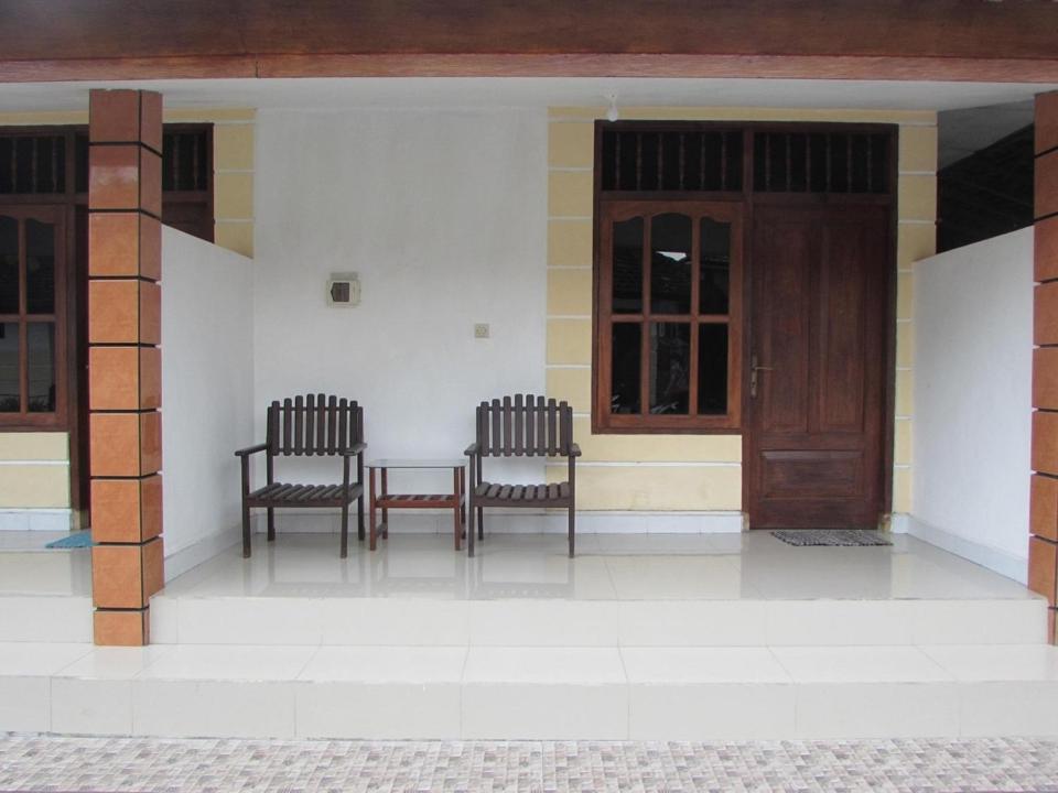 Hotel Singasari - Housity