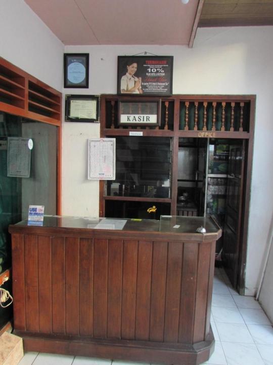Hotel Singasari - Housity