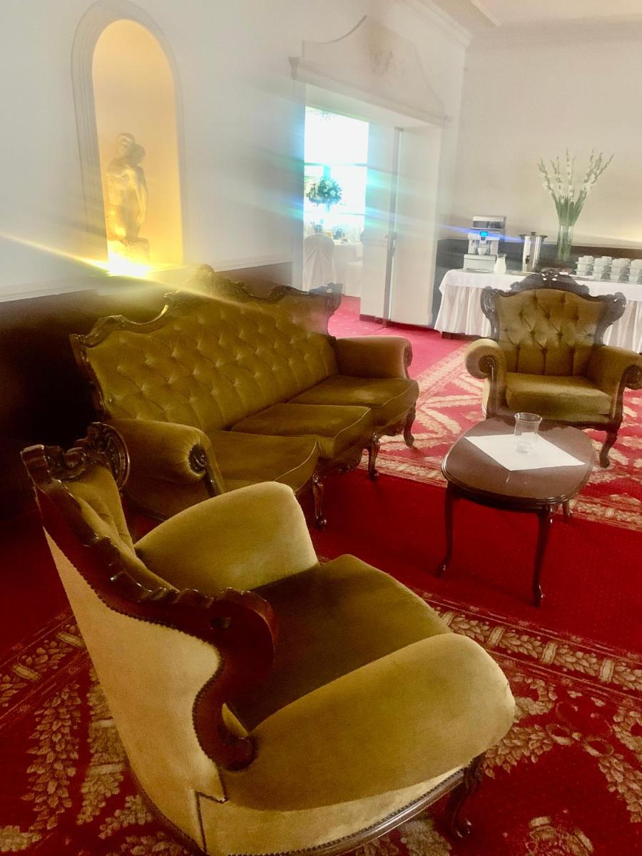 Noce i Dnie Hotel - Housity
