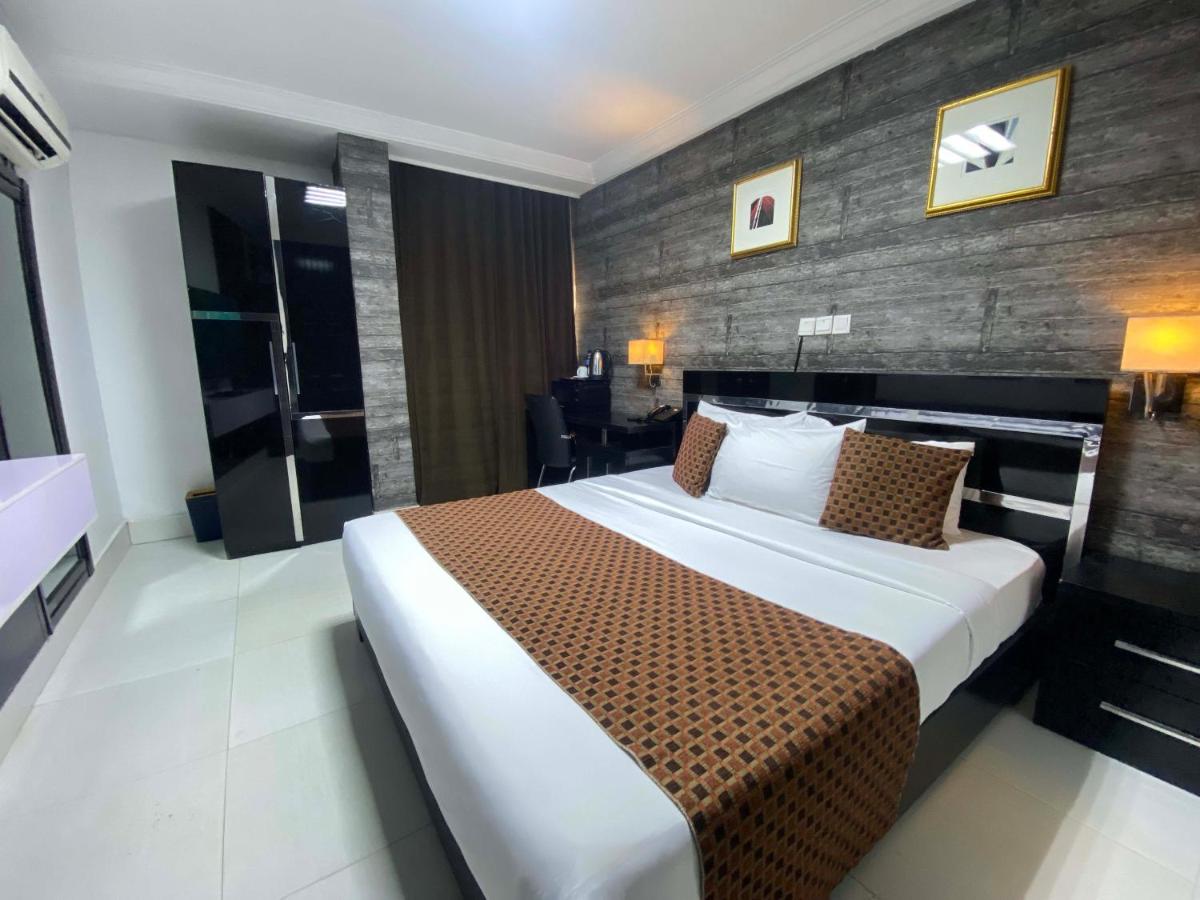 Newland Luxury Hotels and Apartments - Housity