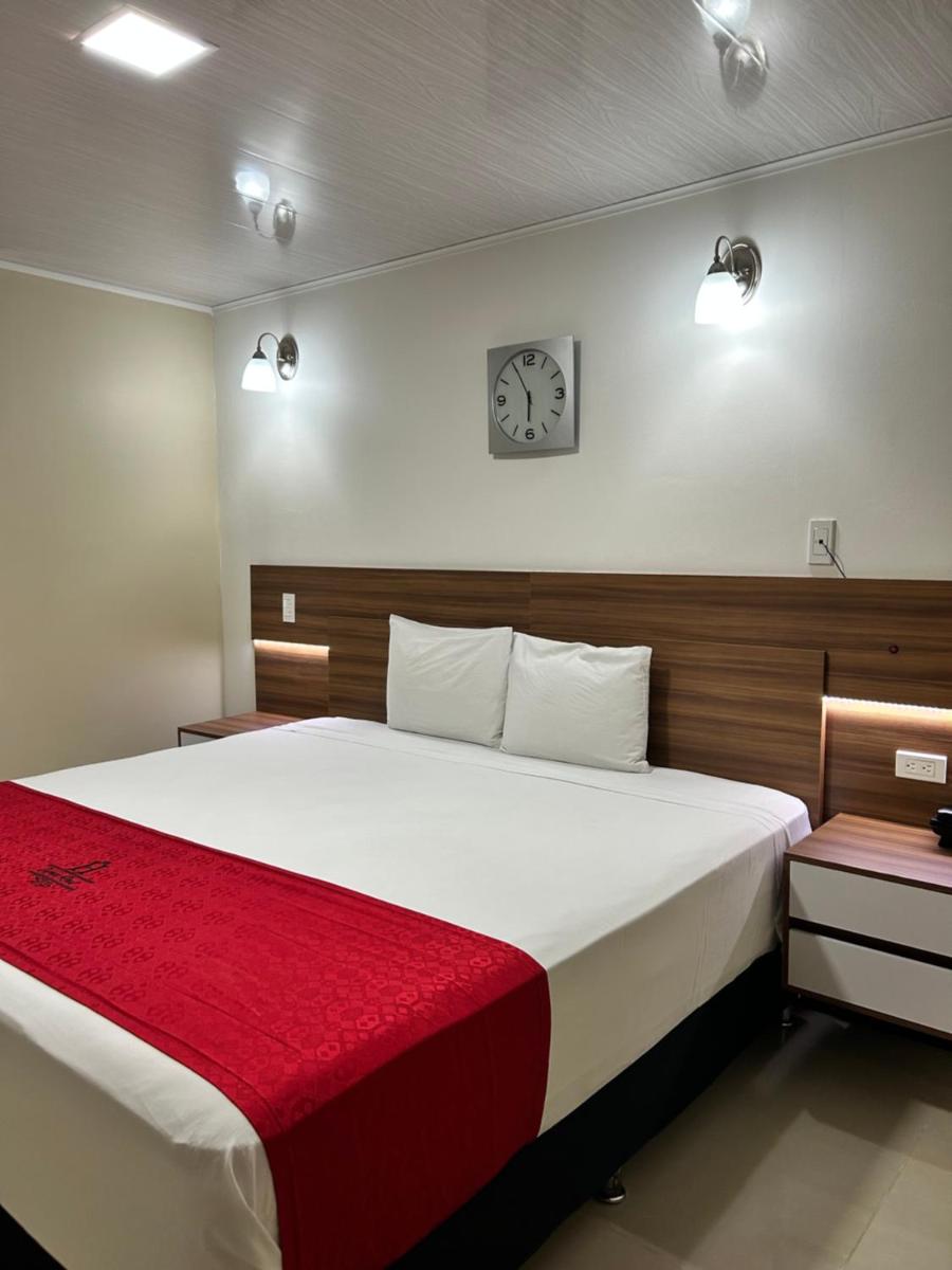 Hotel Campo Real - Housity