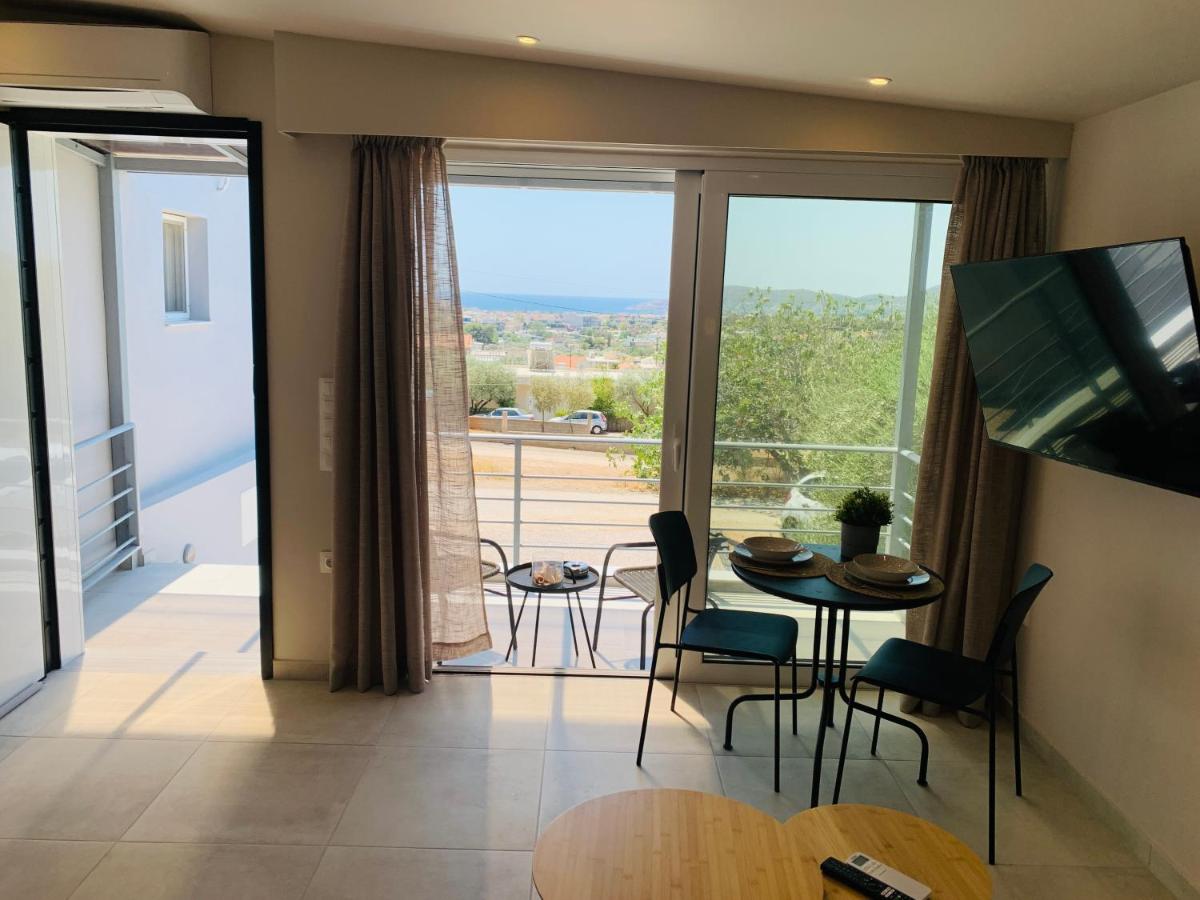 Thelfi Luxury studio in Attica - close to varkiza beach - Sea view - Housity