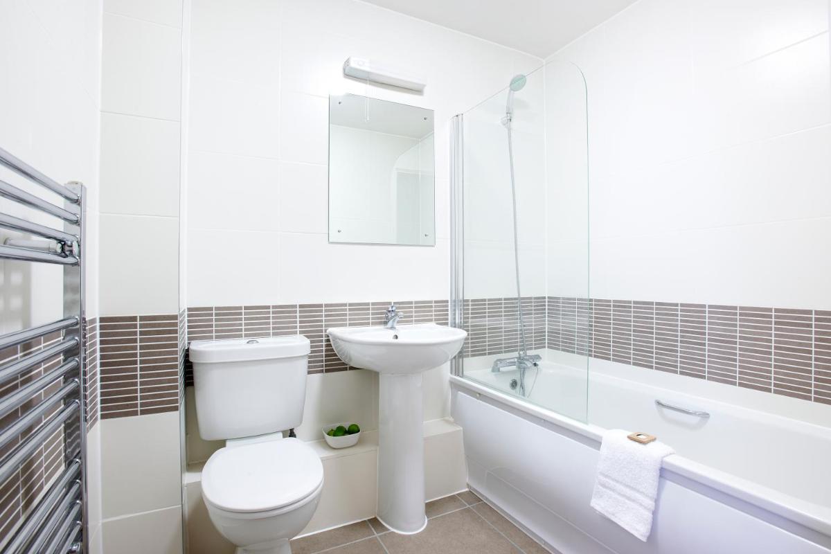 Watford Centre - Luxury Penthouse - Housity