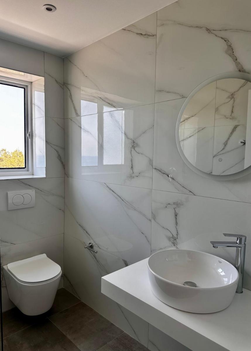 Lumra Rooms - Housity
