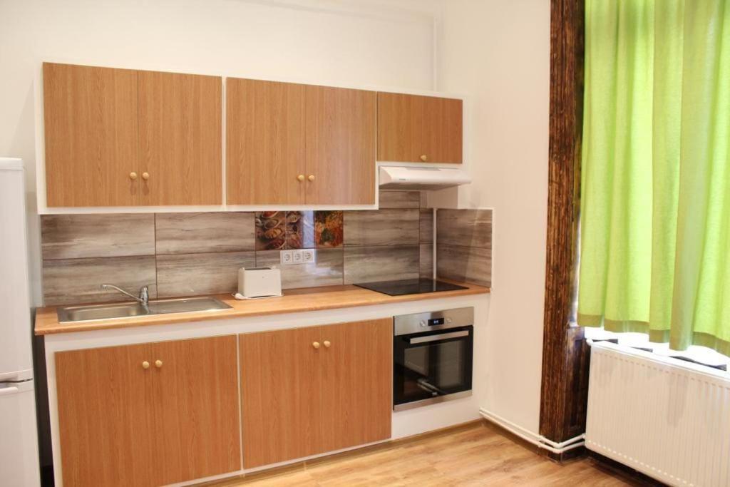 Budapest city center Smart flat self check in - Housity