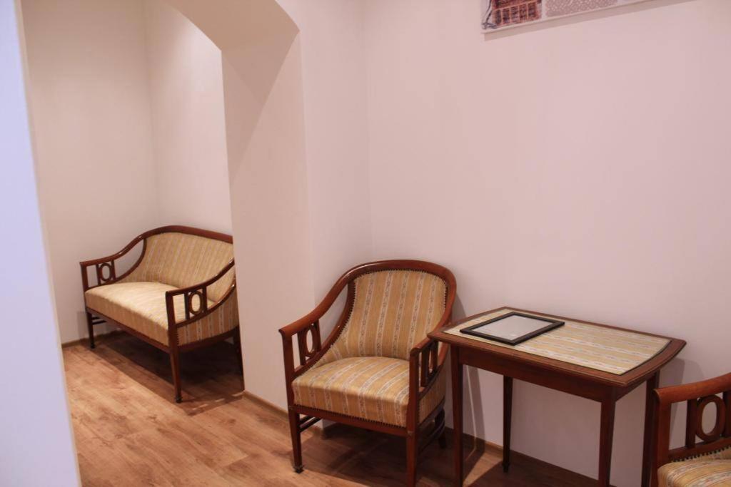 Budapest city center Smart flat self check in - Housity