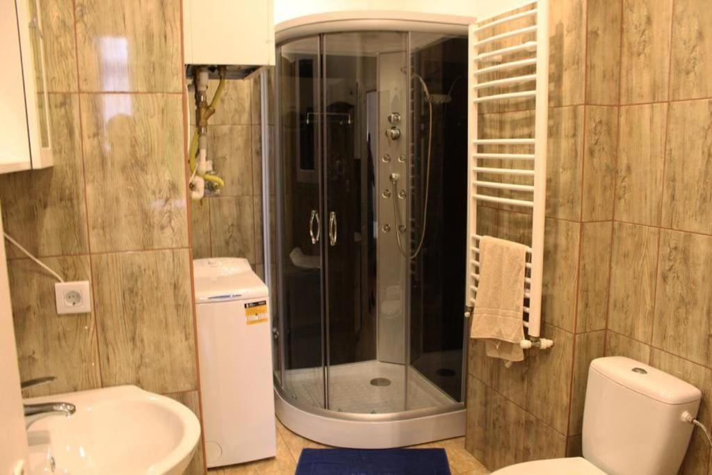 Budapest city center Smart flat self check in - Housity