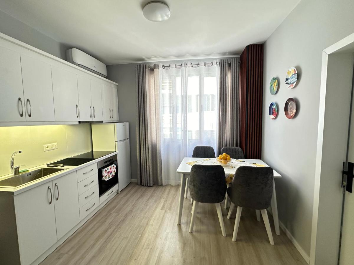 Pogradec Apartment - Housity