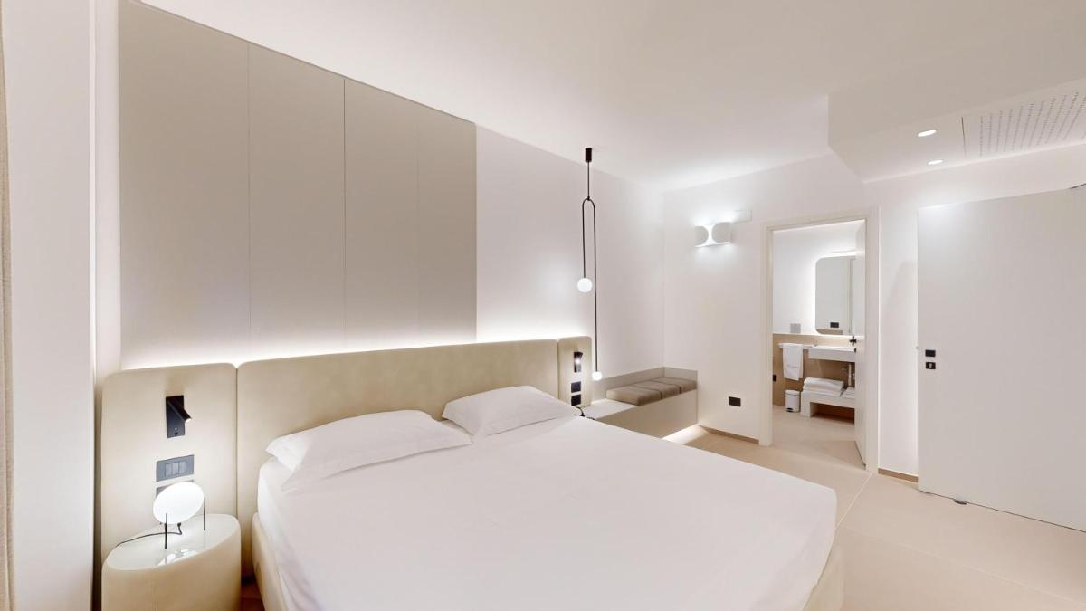 PRIMO OSTUNI HOTEL - Housity