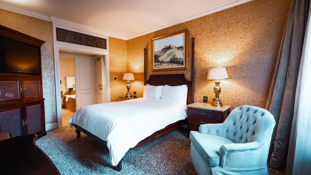 Palazzo Hotel - Housity