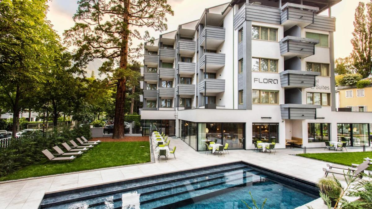 Flora Hotel & Suites - Housity