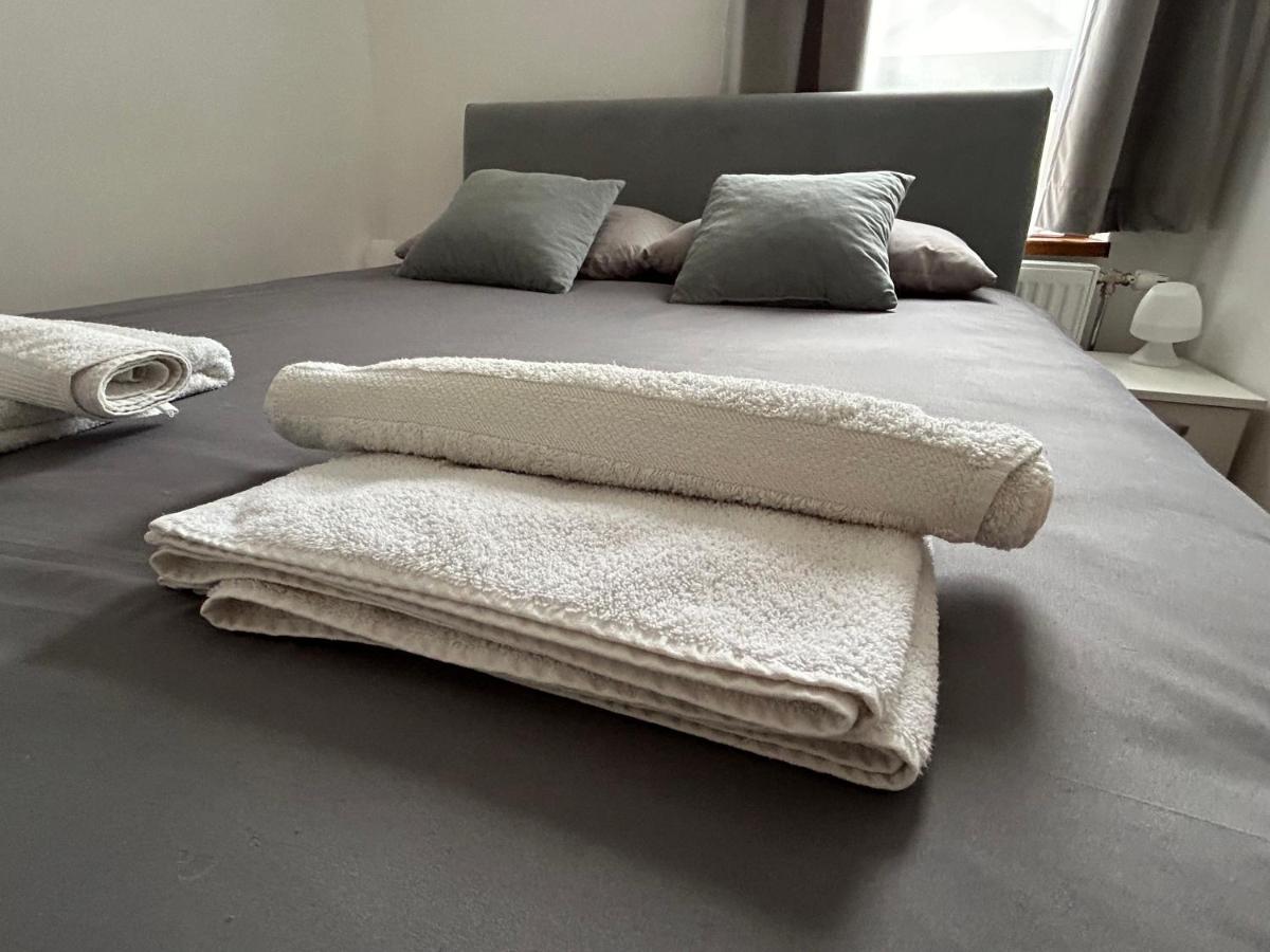 Divčinova Apartman 008 - Housity
